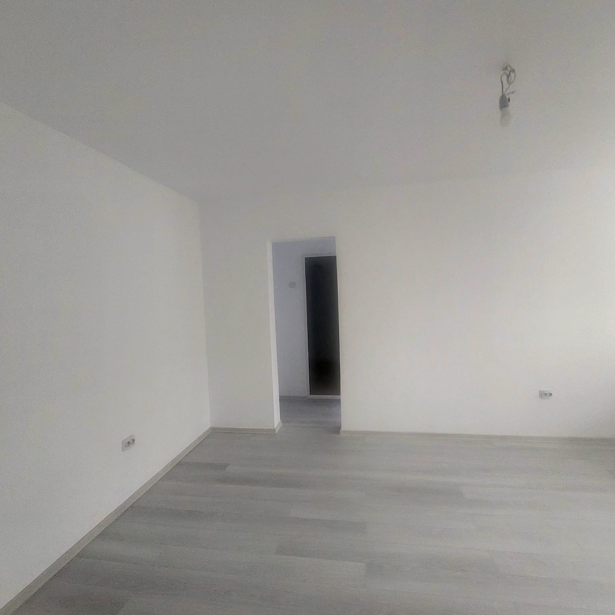 Apartament 2 camere parter renovat